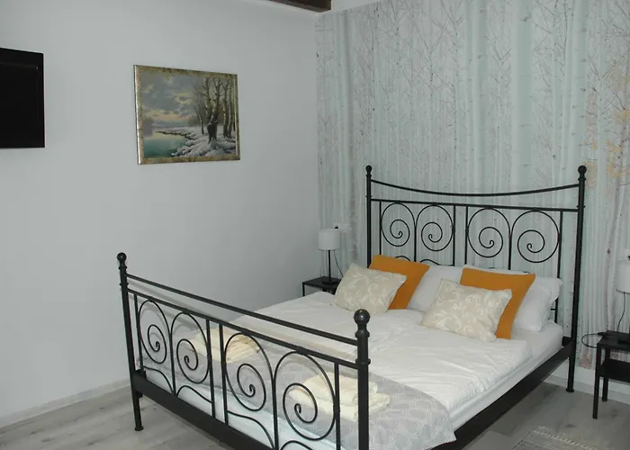 בית הארחה Szerencsepatko Vendeghaz